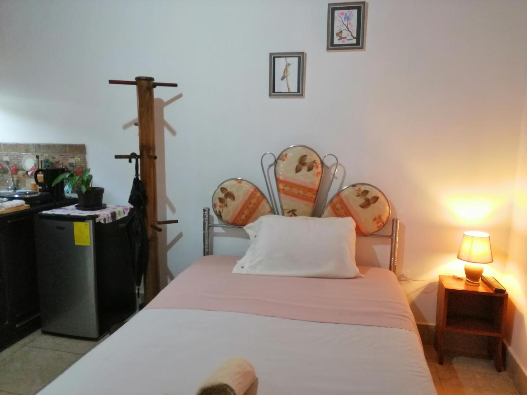 Capybara Home Stay Mindo Exterior foto