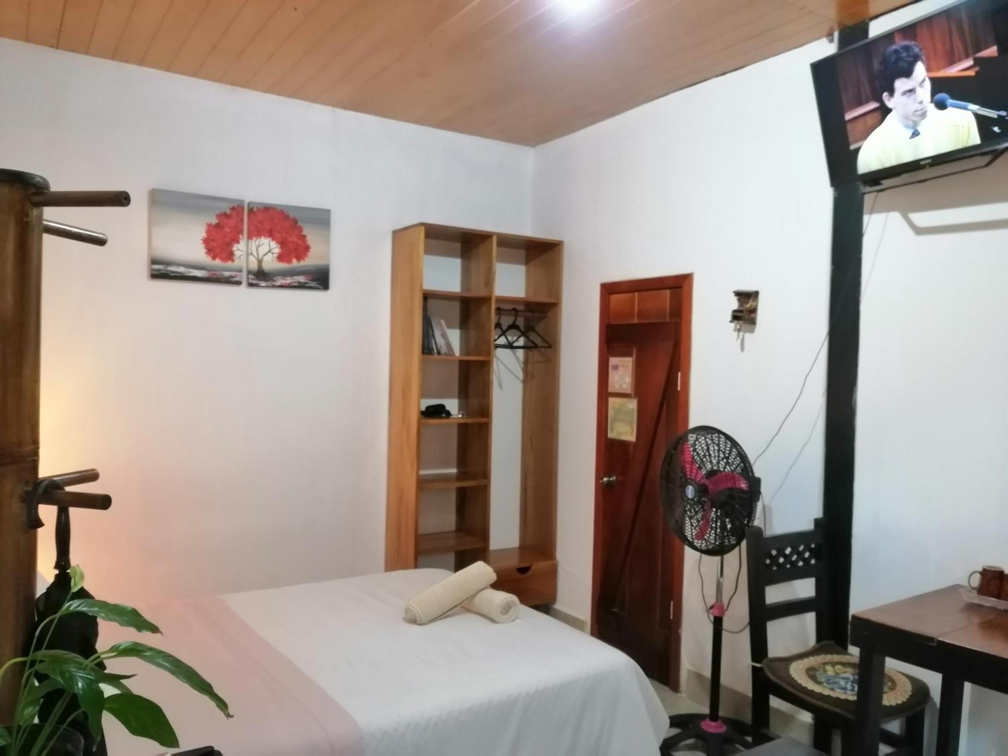 Capybara Home Stay Mindo Exterior foto