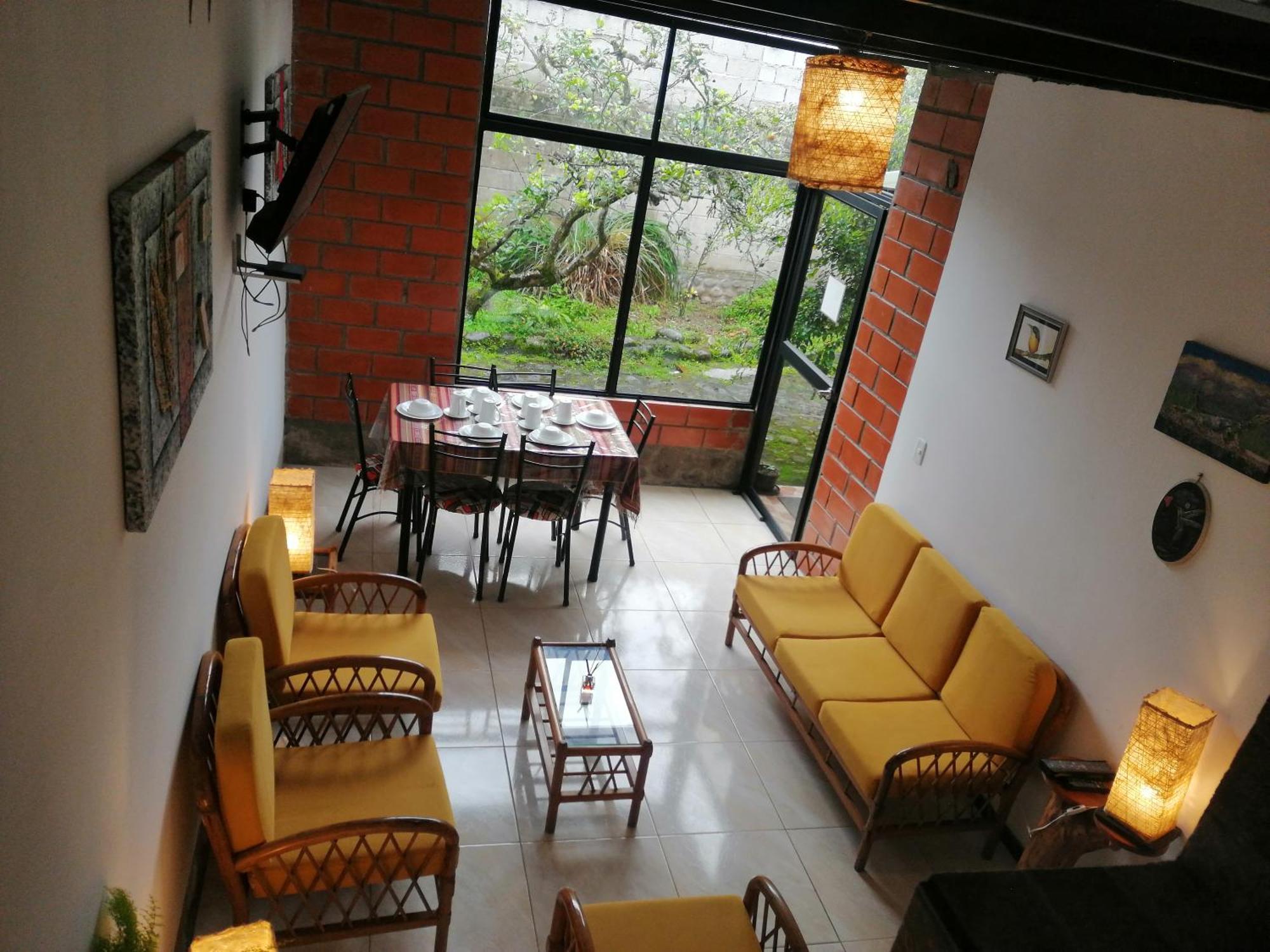Capybara Home Stay Mindo Exterior foto