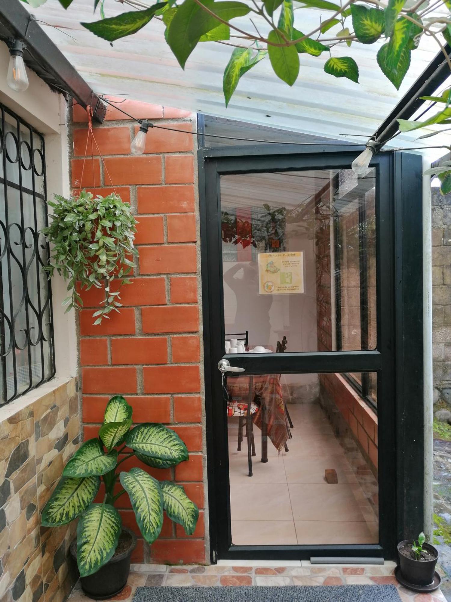 Capybara Home Stay Mindo Exterior foto