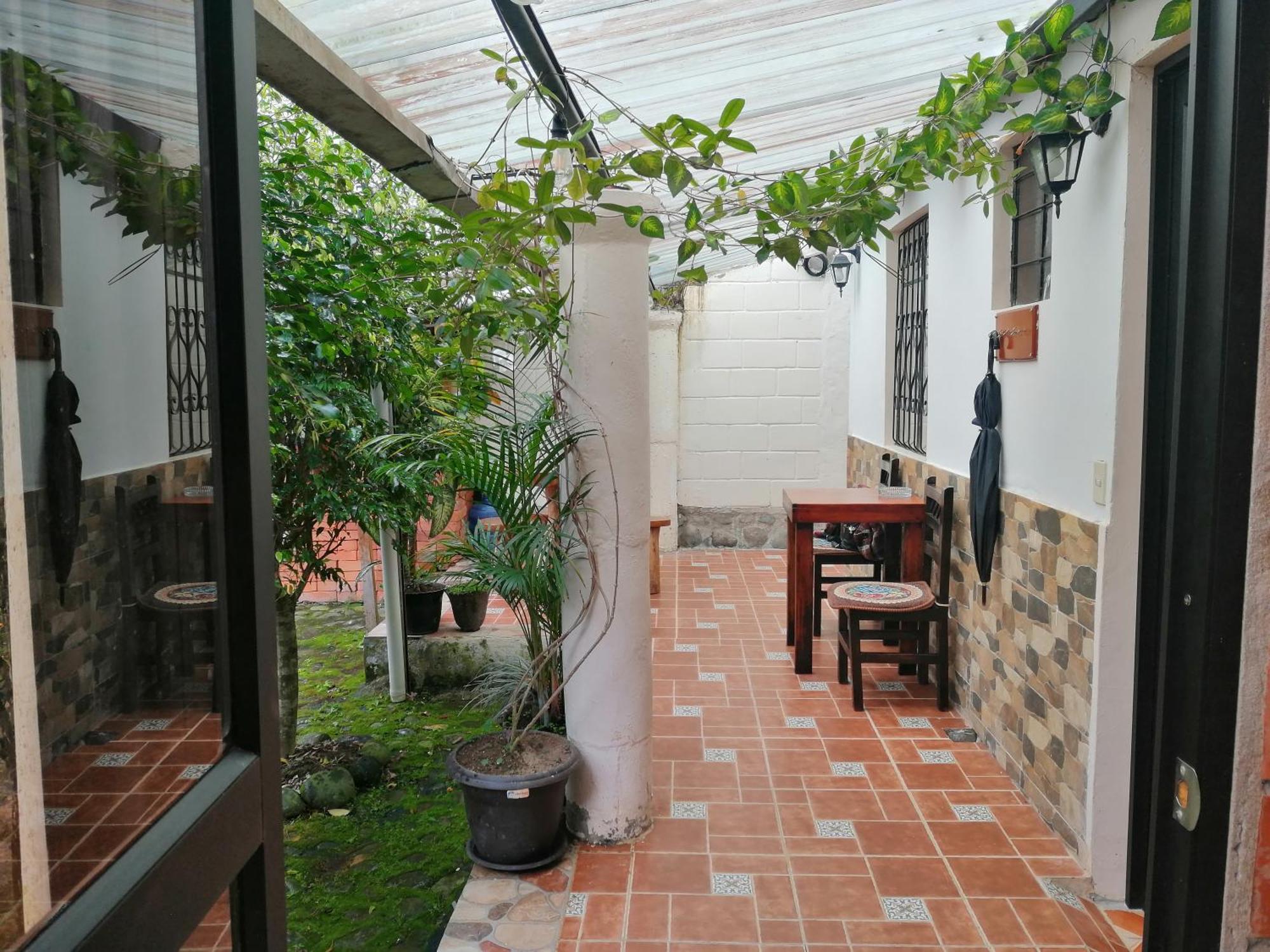 Capybara Home Stay Mindo Exterior foto